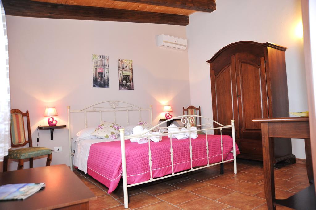 אבולה Locanda Rurale Santa Marta מראה חיצוני תמונה
